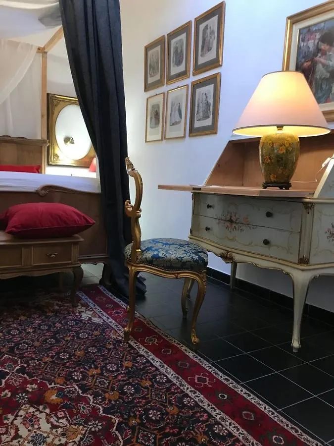 Sanctus Syrus 2 Bed & Breakfast Albenga Italy