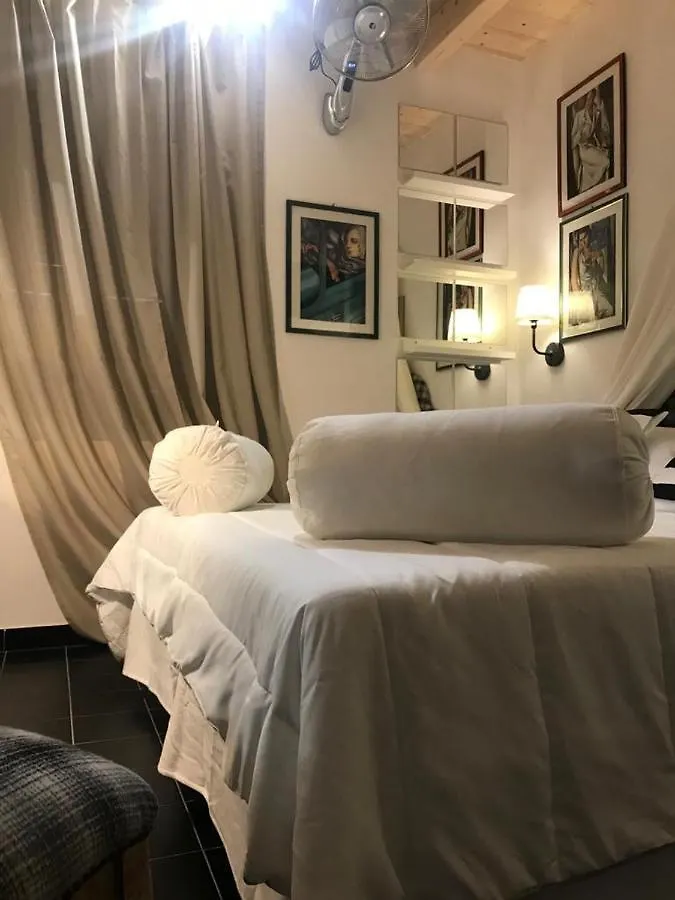 Bed and Breakfast Sanctus Syrus 2 Albenga Bed & Breakfast
