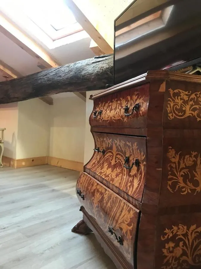 Sanctus Syrus 2 Bed and Breakfast Albenga